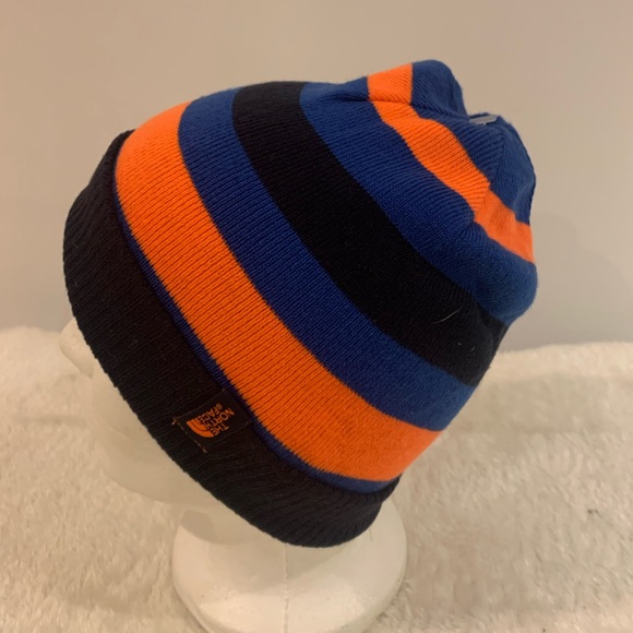 The North Face Reversible Hat - Picture 2 of 8